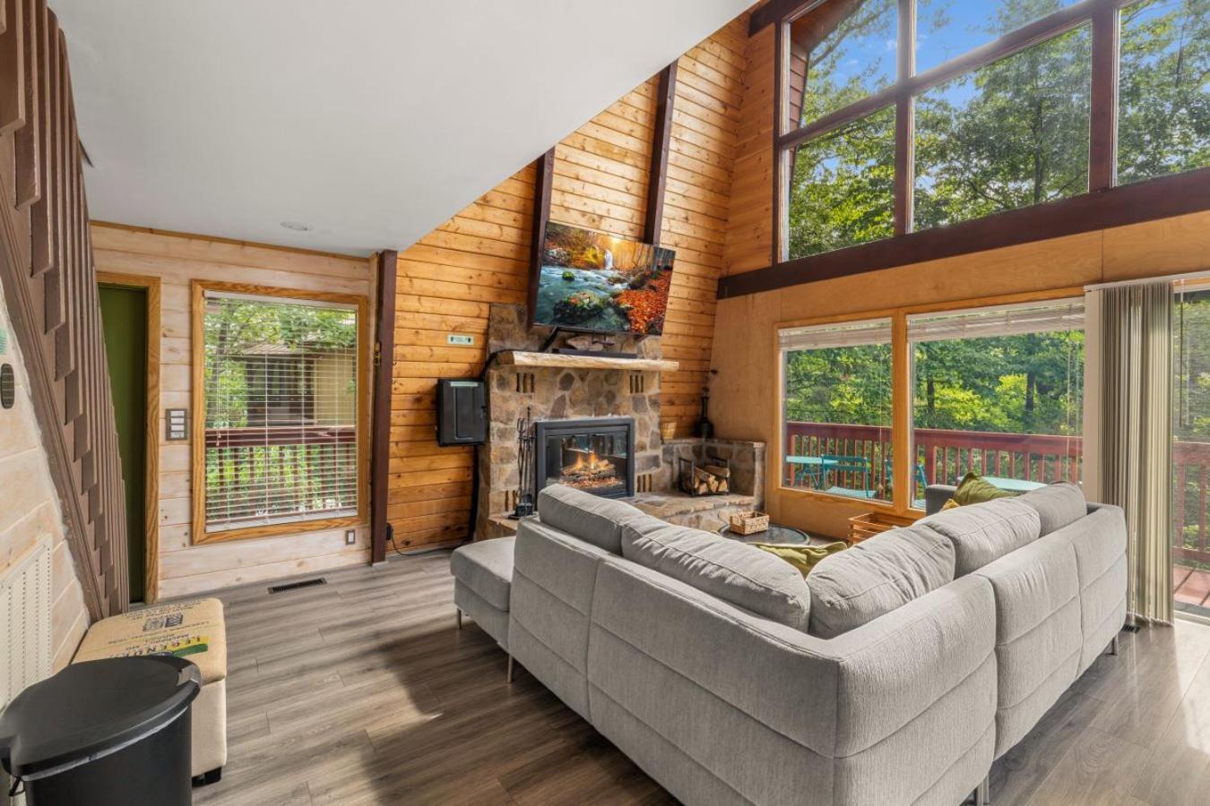Treetops Chalet - 3Bd/2Bt Boutique Cabin W/Mt Leconte Views In Gatlinburg Exteriör bild