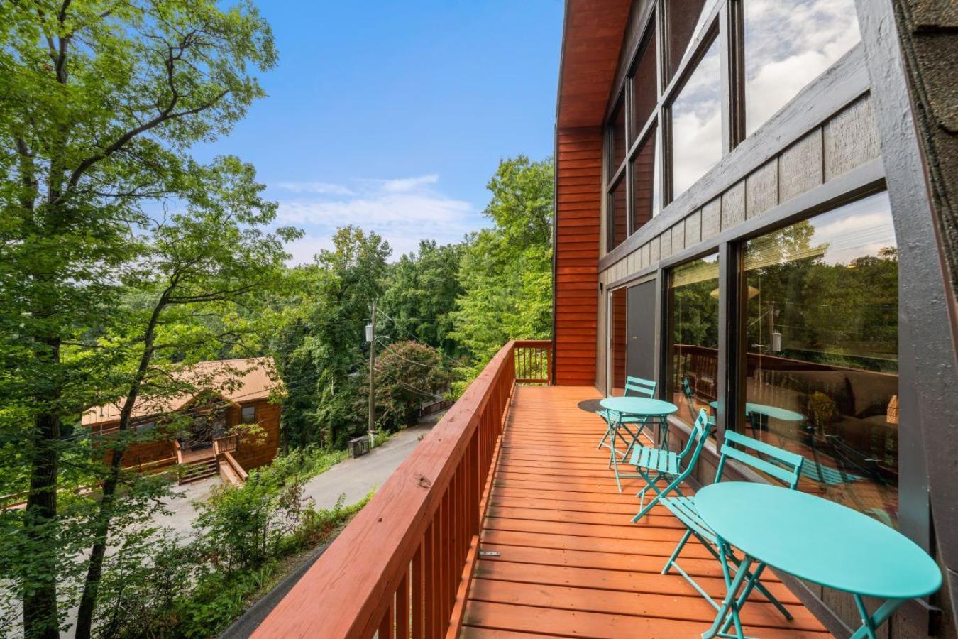 Treetops Chalet - 3Bd/2Bt Boutique Cabin W/Mt Leconte Views In Gatlinburg Exteriör bild