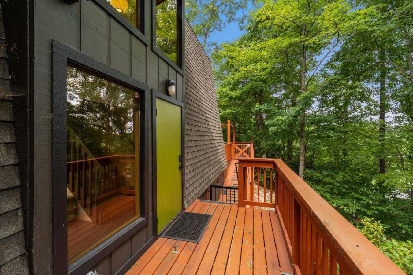 Treetops Chalet - 3Bd/2Bt Boutique Cabin W/Mt Leconte Views In Gatlinburg Exteriör bild