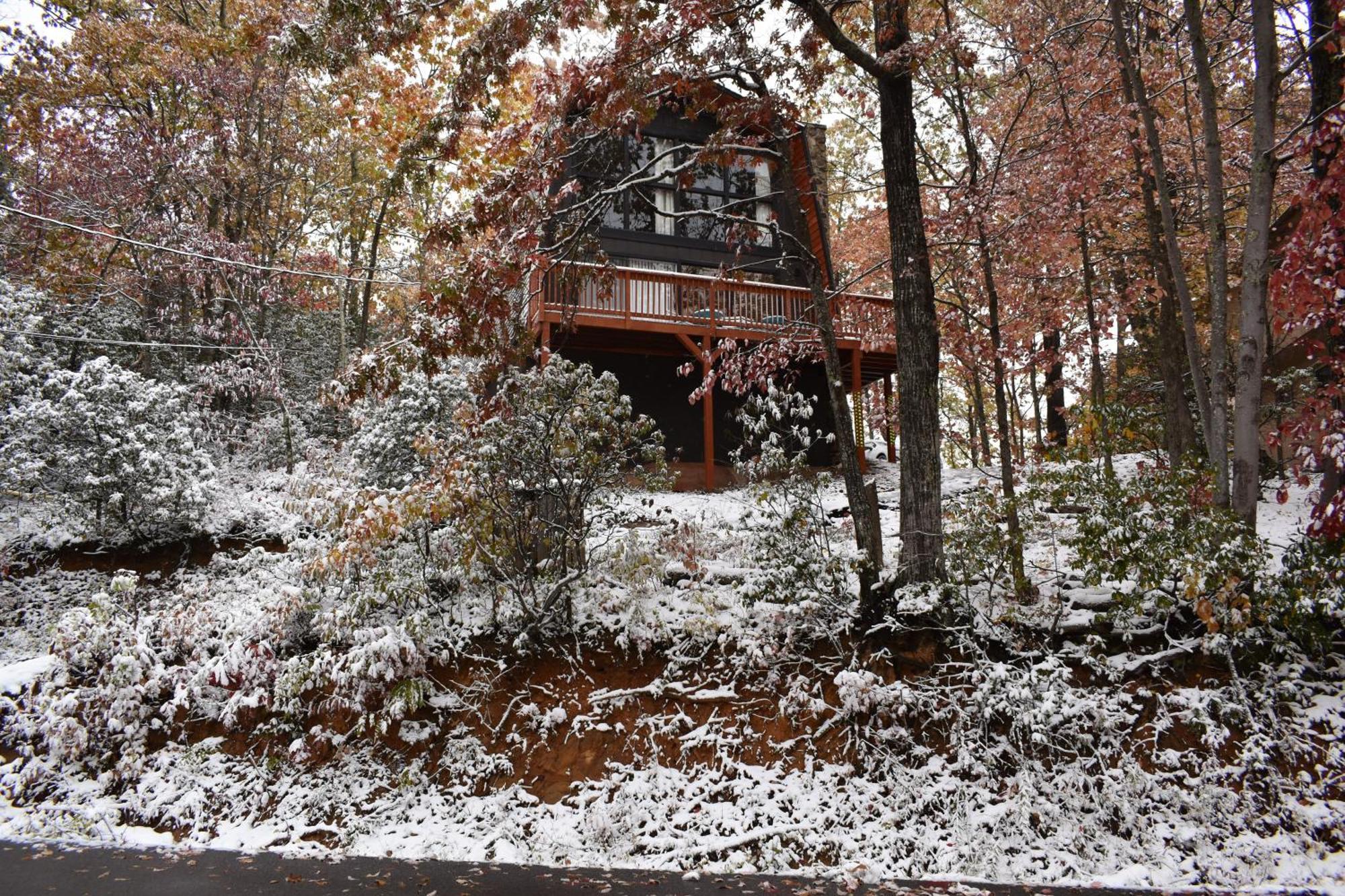 Treetops Chalet - 3Bd/2Bt Boutique Cabin W/Mt Leconte Views In Gatlinburg Exteriör bild